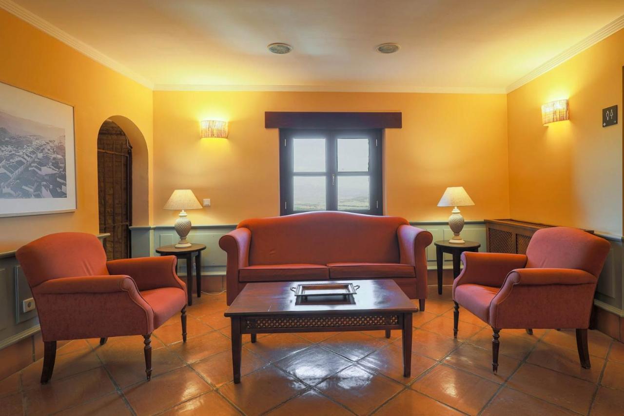 Hotel Tugasa Castillo De Castellar Castellar de la Frontera ภายนอก รูปภาพ